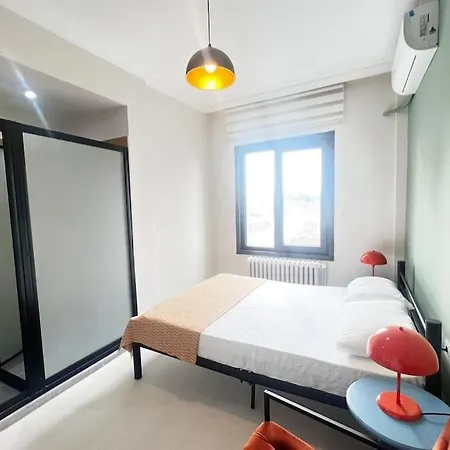Luxurious Sea View In Karakoey 4br , 2ba, Ac Apartment Istanbul